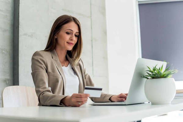 Les astuces pour choisir une banque pro en ligne